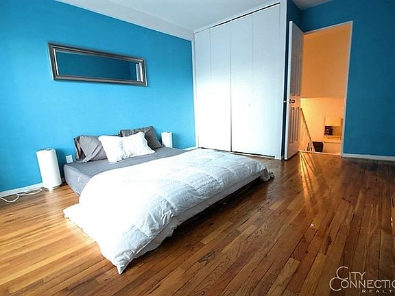 4th image of 325 E 64th St APT 501