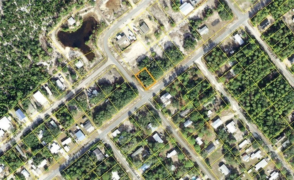 2nd image of 2235 Oak St