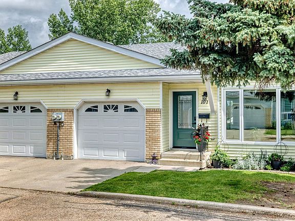 2nd image of 17703 64th Ave NW #101
