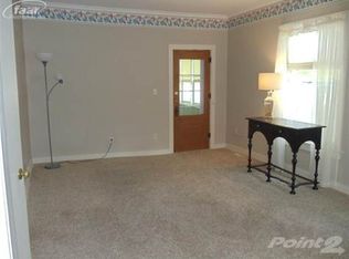 320 N Lapeer St, Davison, MI 48423