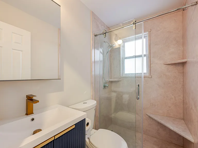 1105 E Capitol St SE #4 — Photo 12