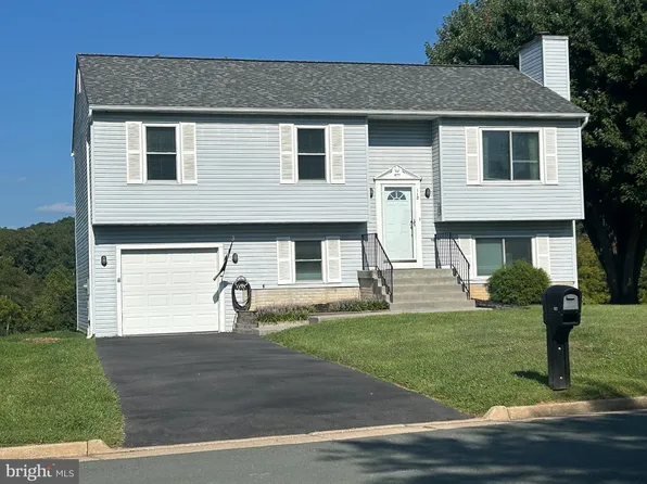 112 Nottingham Ct, Front Royal, VA 22630