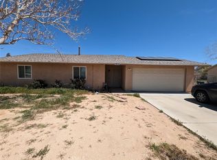 13241 Topock Rd, Apple Valley, CA 92308