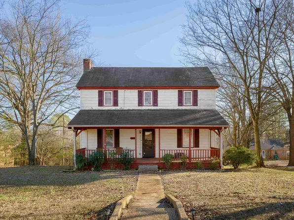 1506 Oak Grove Blvd, Sheffield, AL 35660