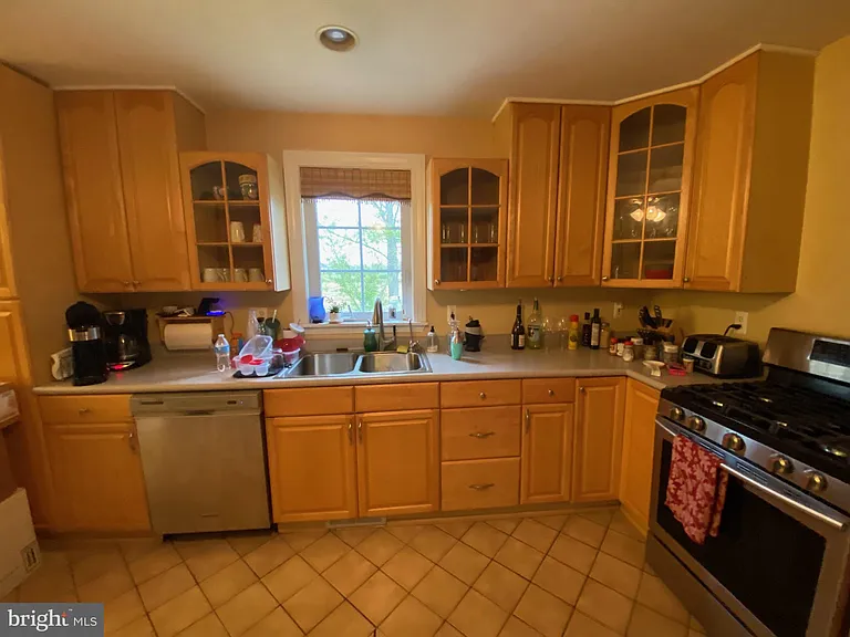394 Croshaw Rd #A — Photo 14