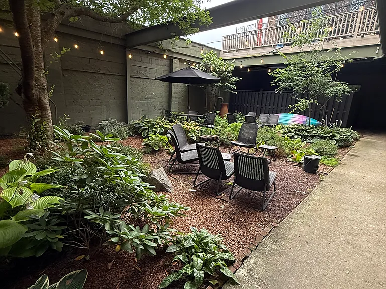 428 Northampton St #2B — Photo 10