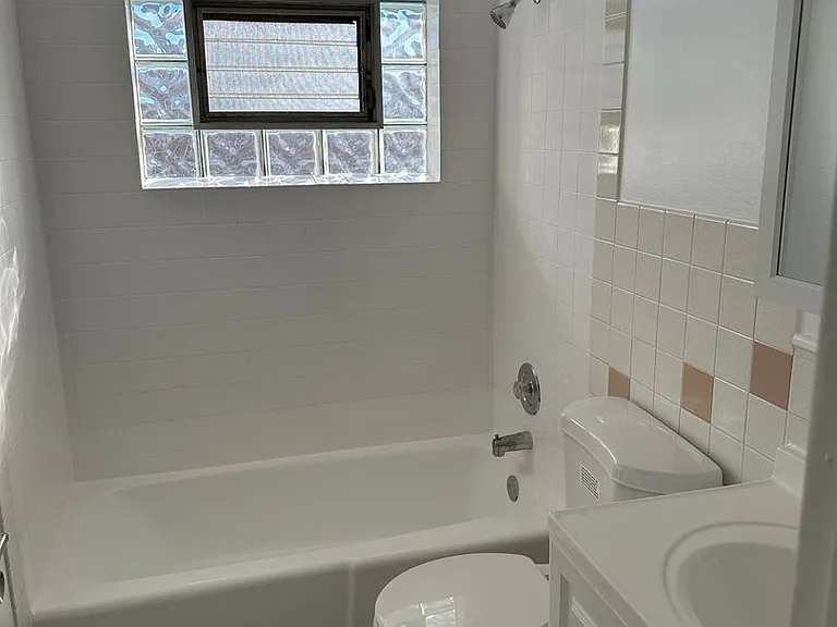 9457 Maple Dr — Photo 4