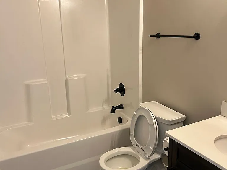 100 Nora Ln — Photo 12