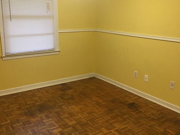 5th image of 4903 Bruning St