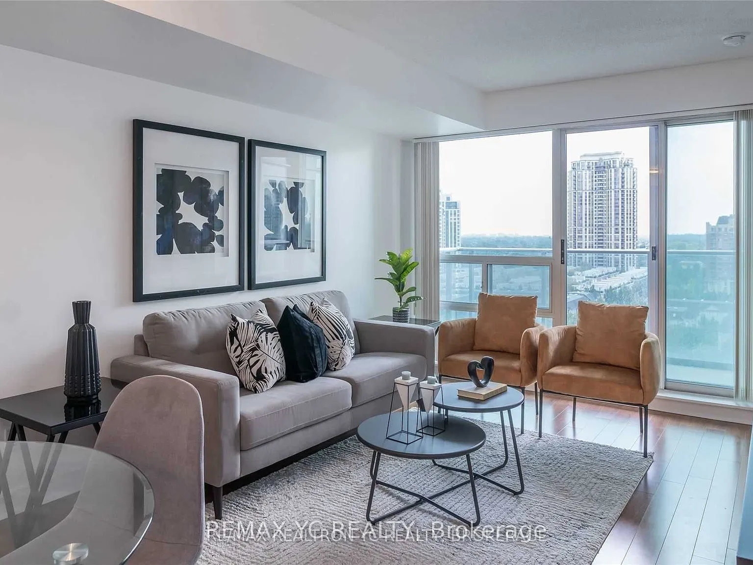 2 bed, $2,500 — Photo 4