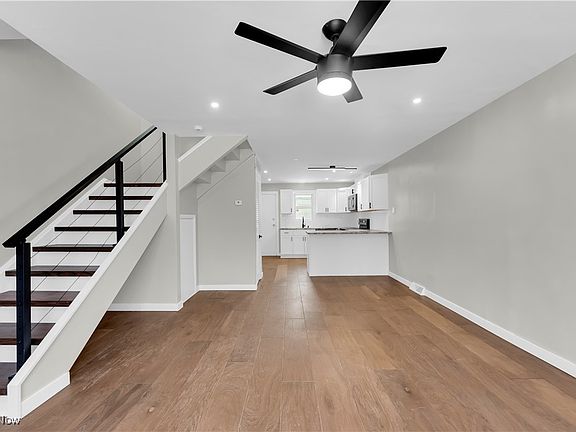 5th image of 797 Babbitt Rd APT 15