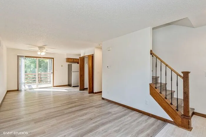 1359 Southview Cir — Photo 8