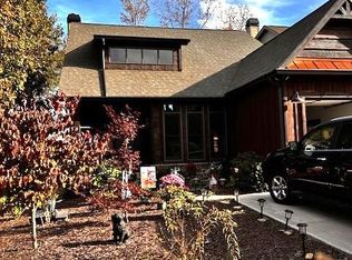 5 Upper Knoll Dr, Blue Ridge, GA 30513