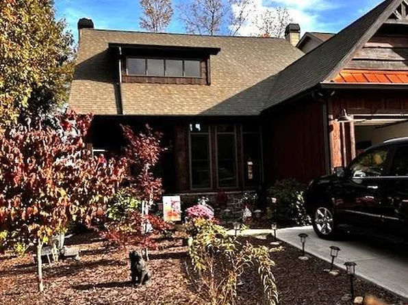 5 Upper Knoll Dr, Blue Ridge, GA 30513