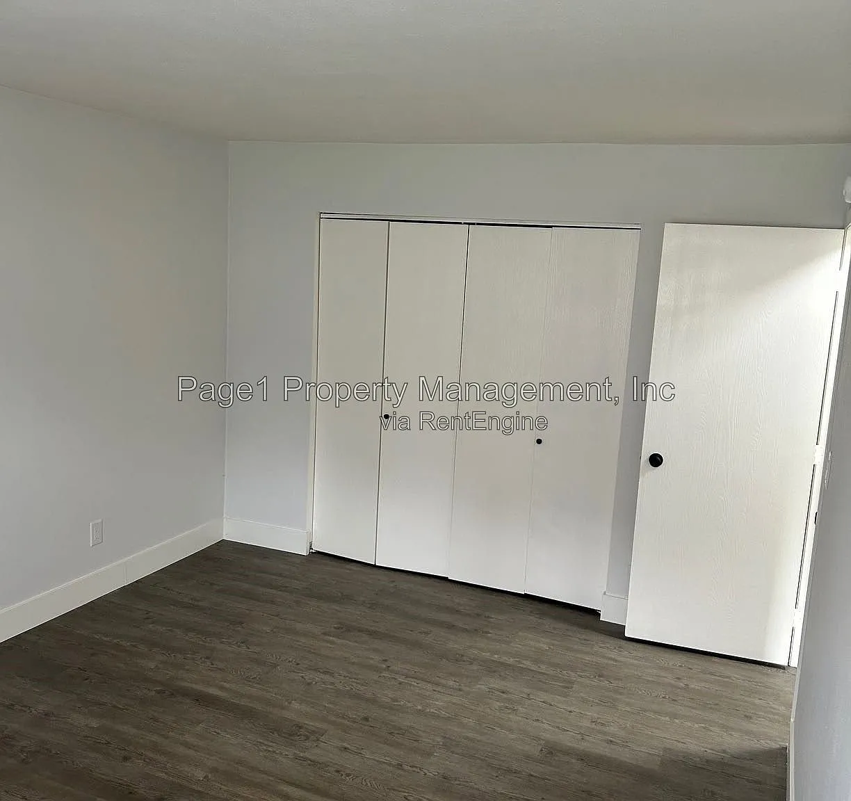 2 bed, 1.0 bath, $1,075 — Photo 4