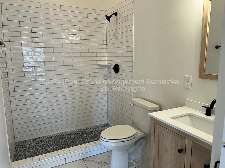 215 Main St #2A — Photo 5