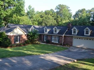 10 Hillcroft Dr, Rome, GA 30161