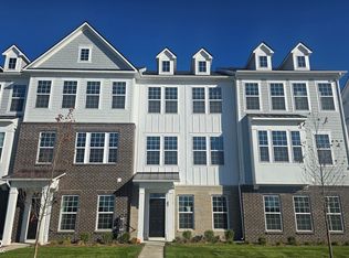 14530 Elsmere Ln, Carmel, IN 46074