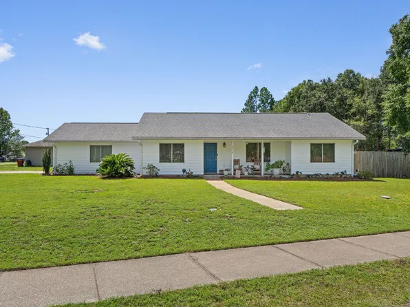 8415 Nevada St, Navarre, FL 32566