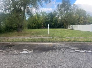 598 Montana Ave, Pontiac, MI 48341