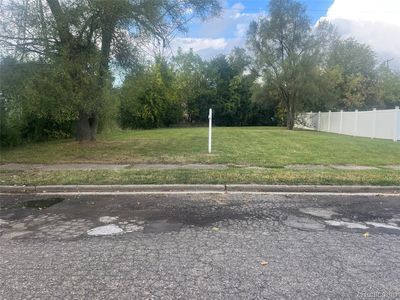 598 Montana Ave, Pontiac, MI, 48341