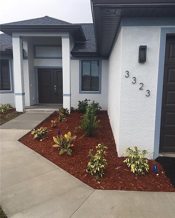1st image of 3323 35th Ave NE