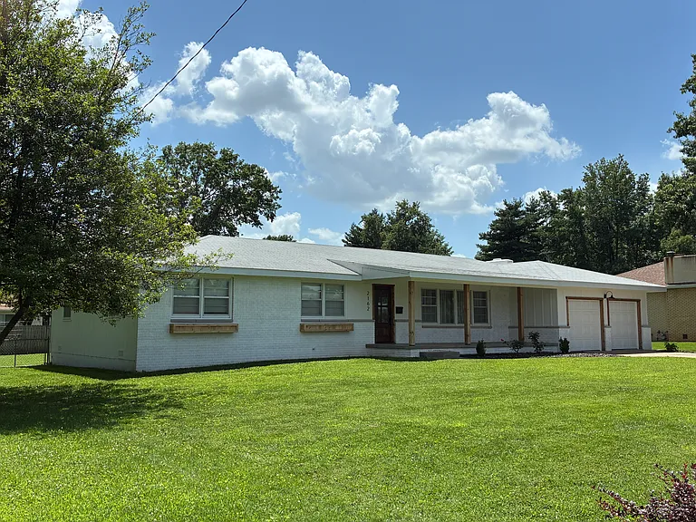 2162 E Washita St — Photo 3