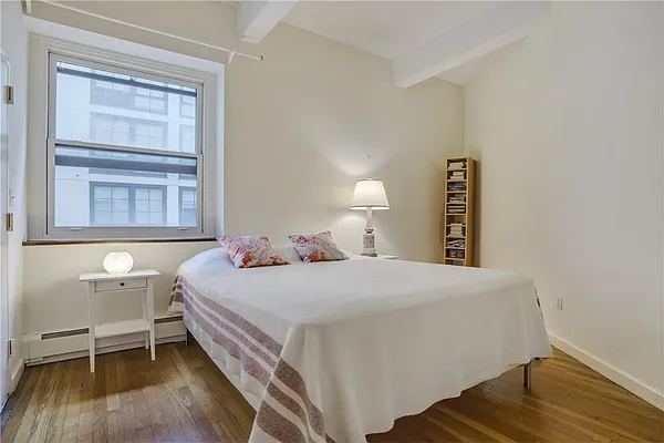 Rented by R New York | media 12