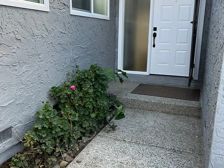 1108 Kelez Dr — Photo 15