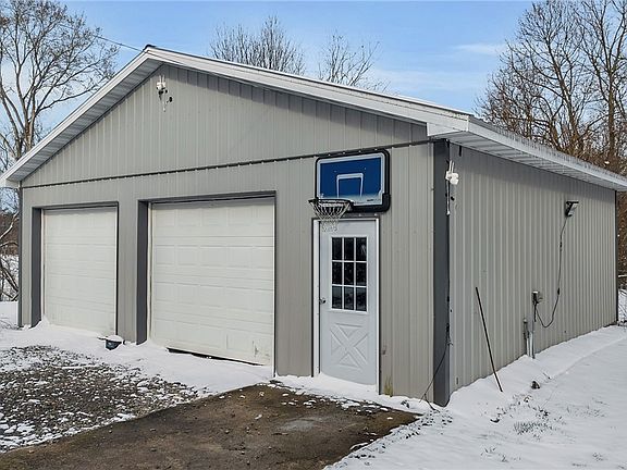 2nd image of 8268 N Otto Rd