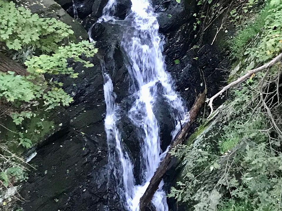 1st image of 331 Mountain Lodge Road