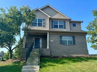 100 Meadowcrest Dr, Georgetown, KY 40324