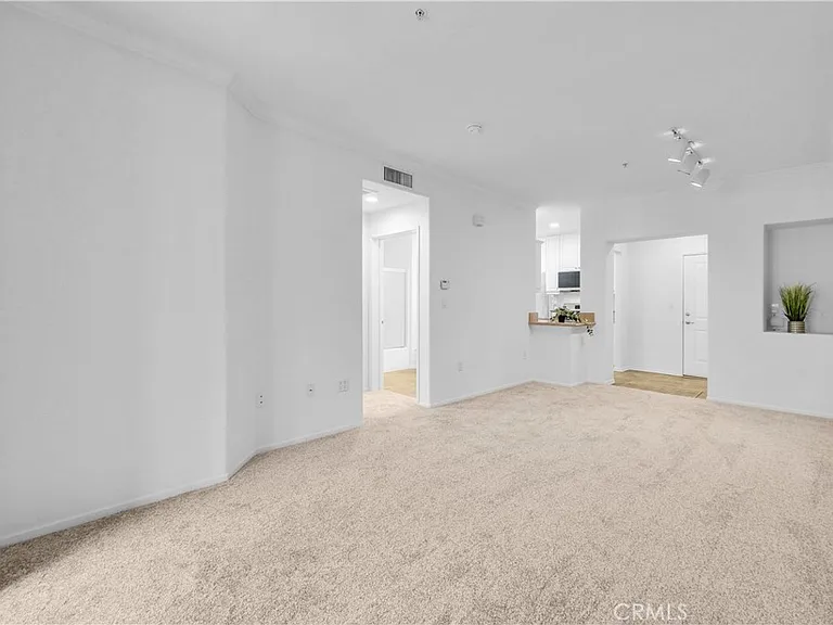 3212 Watermarke Pl — Photo 18