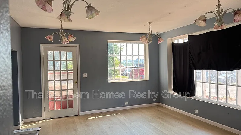 Studio, 1.0 bath, 1200 sqft, $650 — Photo 2