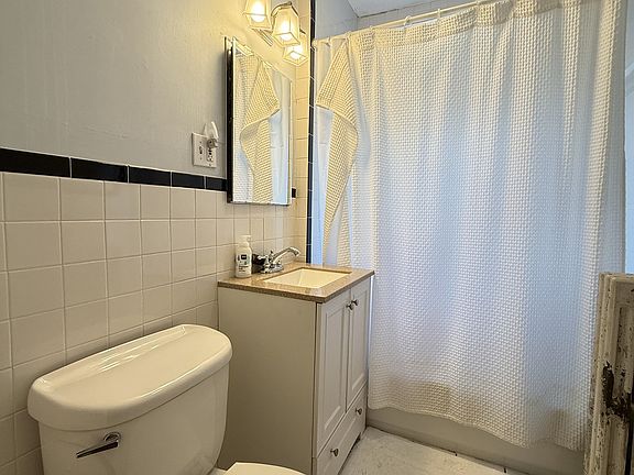 3rd image of 19 Cresthill Rd #1