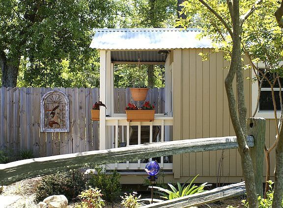 storage/workshop with electric outlets