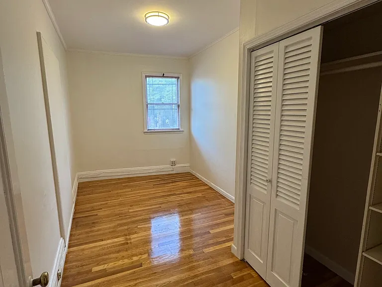 234 Cypress St #5 — Photo 8