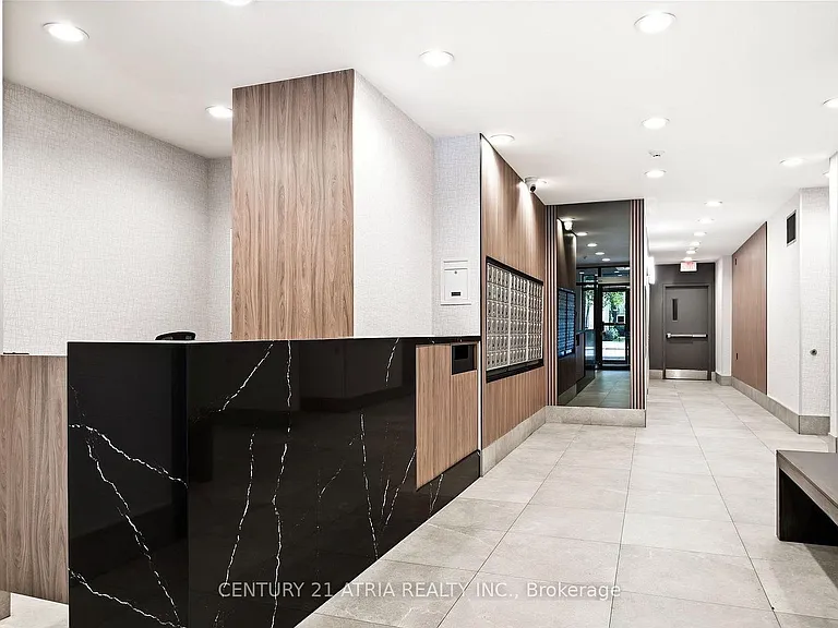 140 Bathurst St #103 — Photo 11