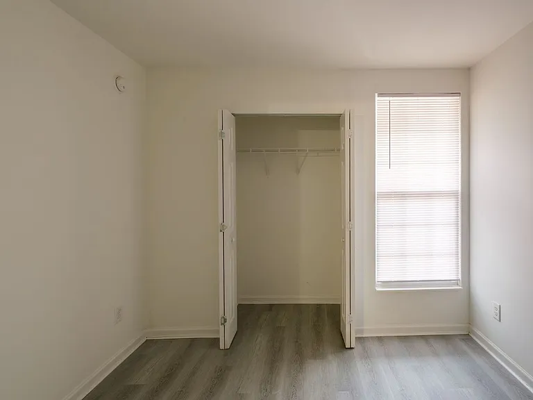 Golden Gate Townhomes — Photo 121