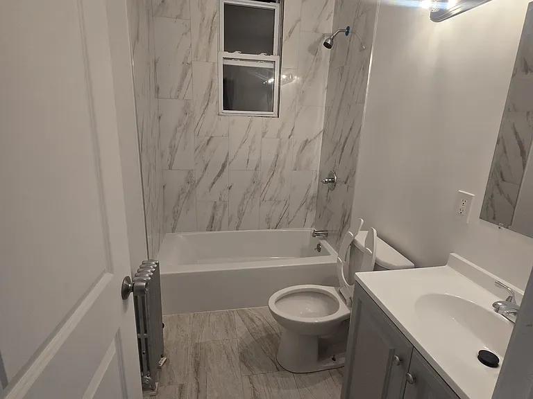 141-143 Palm St #4 — Photo 8