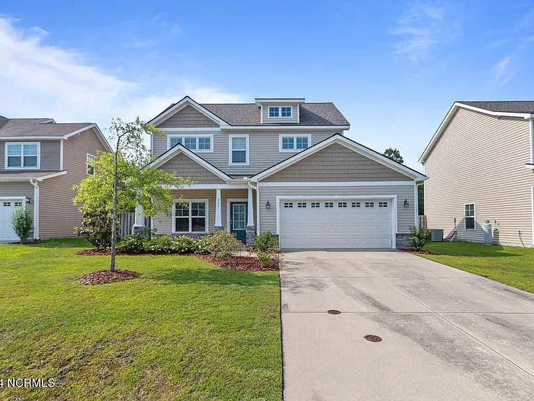209 Admiral Ct — Photo 1