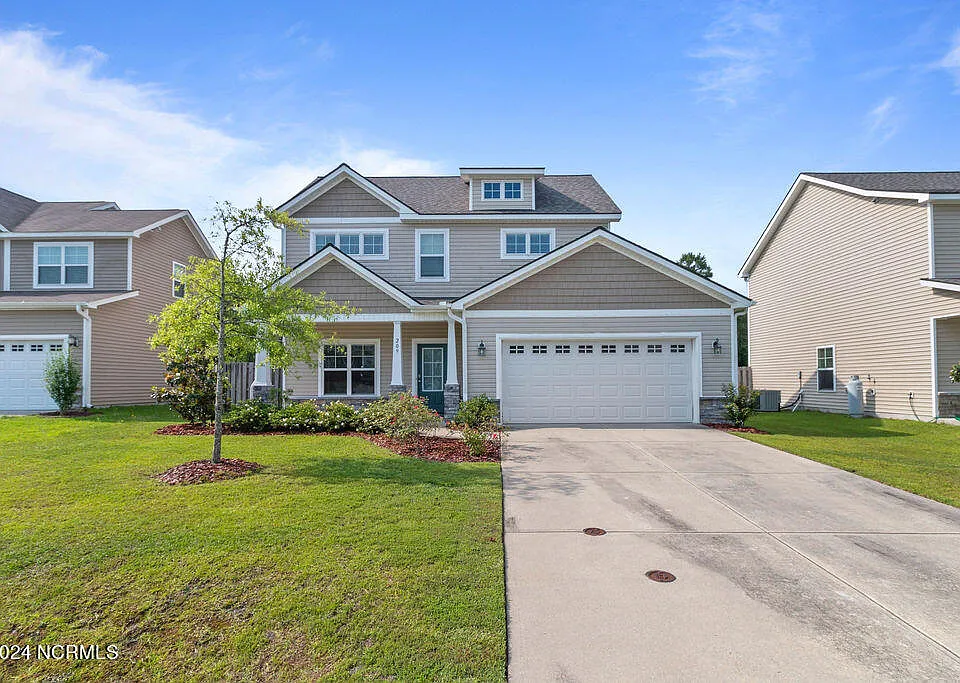 209 Admiral Ct