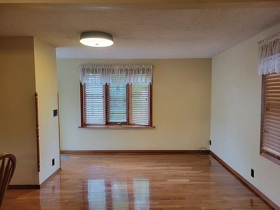 4th image of 1205 L Ave