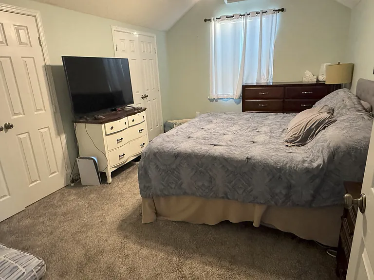 920 Colonial Dr — Photo 7