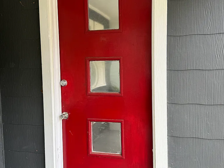 324 N 25th Ave — Photo 2