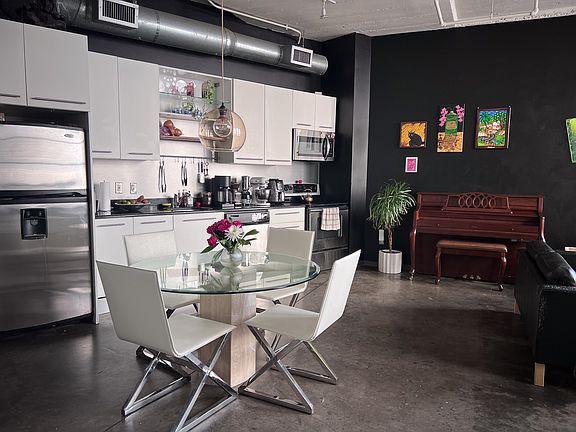 3rd image of 1122 Jackson St APT 514