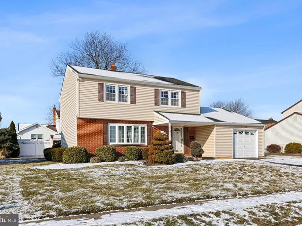 218 Morrison Rd, New Castle, DE 19720