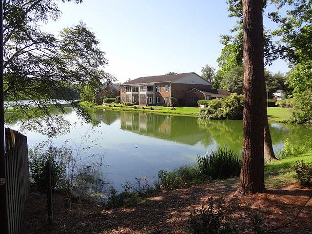 1st image of 102 Woodlake Dr #102