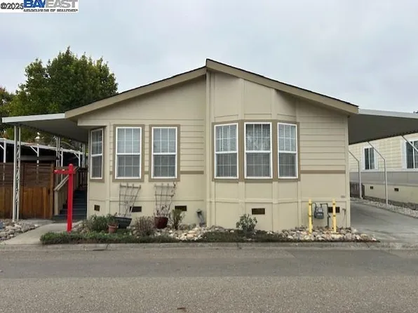 1400 Buckingham Way, Hayward, CA 94544