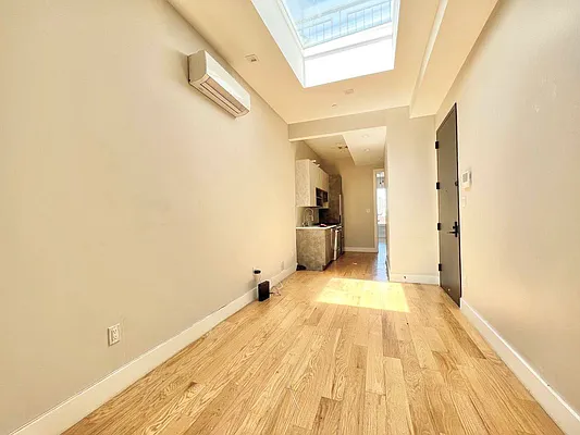 Rented by Doorway NYC, LLC | media 1